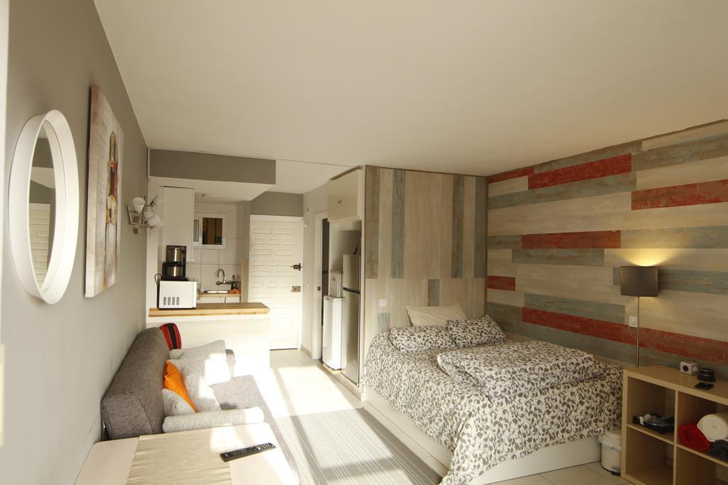 Anna & Pierre-Noel Apartment. 贝纳尔马德纳 外观 照片